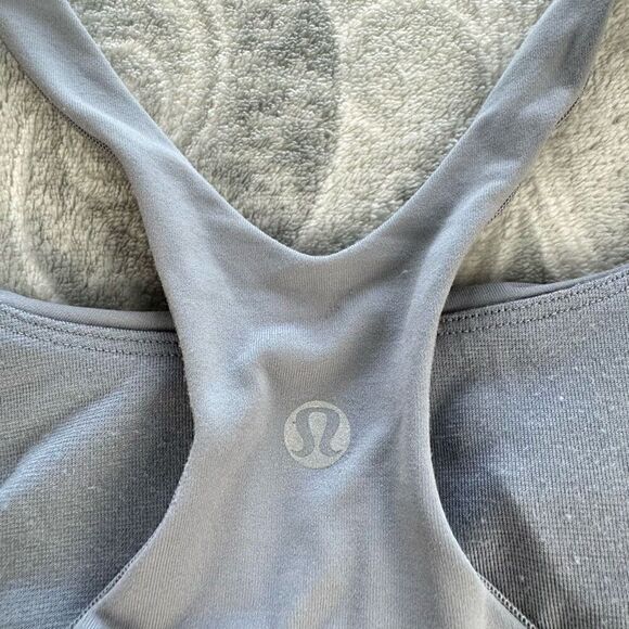 Womens Lululemon Venus Tank - Picture 5 of 6